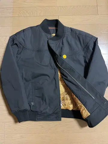 더비 오브 샌프란시스코 스타일 300 블랙 골드 m