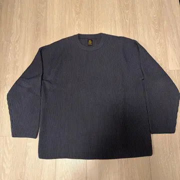 BATONER 다크 그레이 리브 스웨터