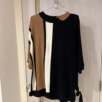 CULLNI 스트라이프 디자인 오부 소매 니트