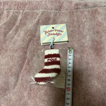 Gelato Pique Holiday 스트라이프 양말 모양 키링