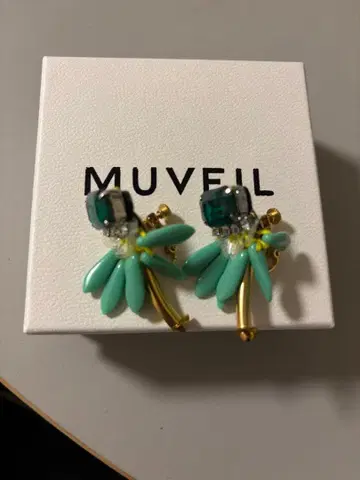 MUVEIL 민트 그린 꽃 모티브 귀찌