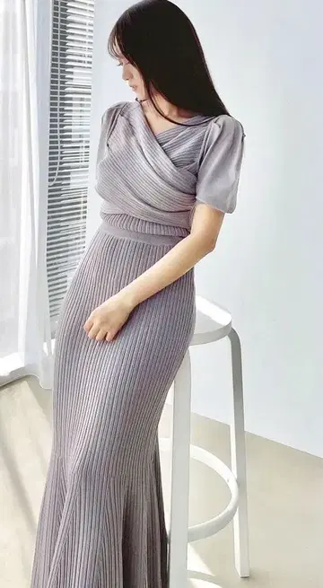 RESEXXY 프론트 크로스 머메이드 니트 원피스 (샘플)