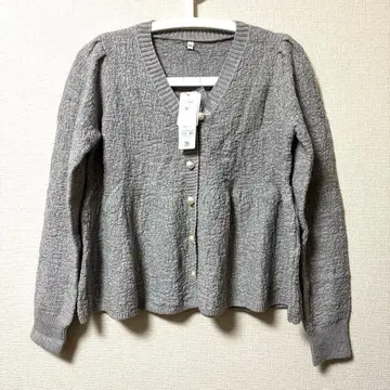 [ 미사용 새상품 ] COCA 라메 니트 가디건 페플럼 라이트 그레이 M