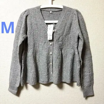 [ 미사용 새상품 ] COCA 라메 니트 가디건 페플럼 라이트 그레이 M