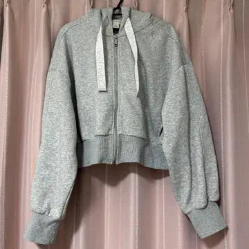 Calvin Klein 크롭 기장 후드티 상의