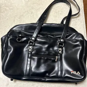 FILA 블랙 합성 피혁 백