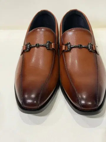 CEDAR CREST 브라운 비즈니스 슈즈 금장 장식 포함