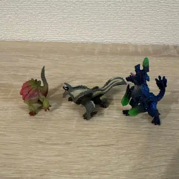 몬스터 헌터 피규어 컬렉션 3개