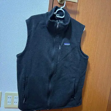 patagonia 블랙 집업 베스트