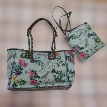 유키토리이 인터내셔널 꽃무늬 핸드백