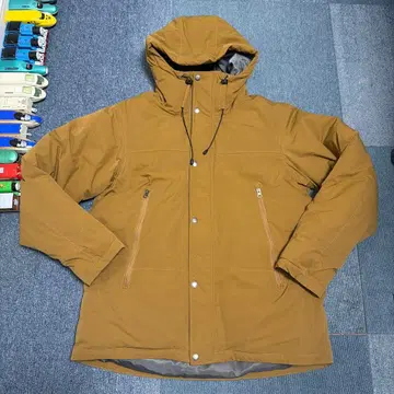 마운틴 자켓 카멜