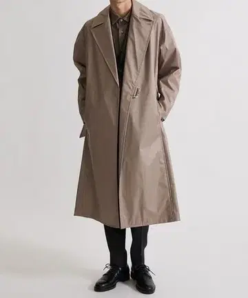UNITEDTOKYO PVC 타이 로켄 트렌치코트 2