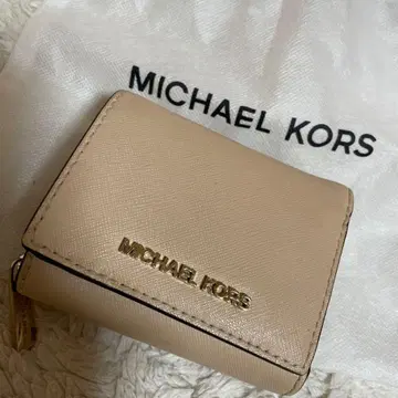 MICHAEL KORS 베이지 3단 폴더형 지갑