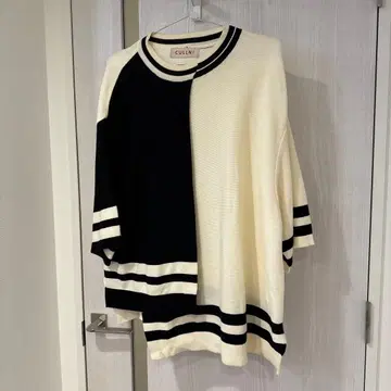 CULLNI 7부 소매 티셔츠 아이보리/블랙