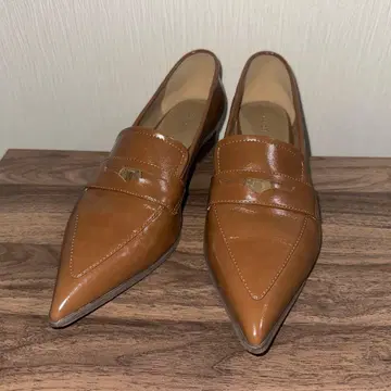 SNIDEL 스틸레토 코인 로퍼 카멜