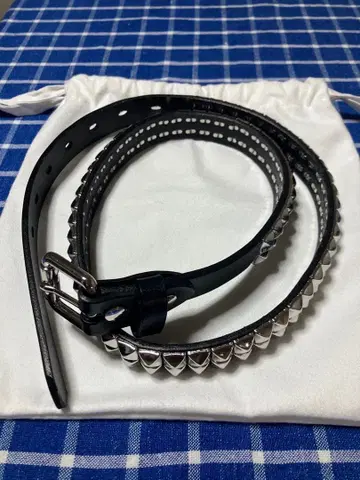 ok.soon 스터드 장식 블랙 가죽 벨트 수납 가방 포함