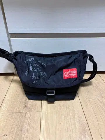 맨해튼 포티지 스누피 콜라보 숄더백