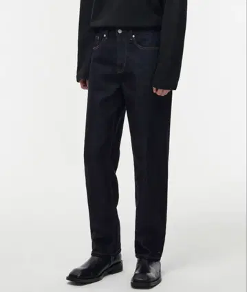 무신사 스탠다드 스트레이트 데님 팬츠