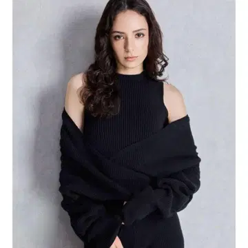 GYDA 리브 암 개더 레이어드 니트 올인원