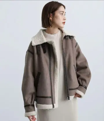 무스탕 보아 자켓