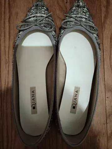 diana 트위드 펌프스