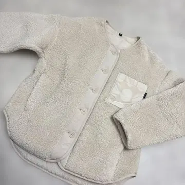 새상품급 유니클로 마리메꼬 보아 자켓