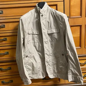 새상품급 INTERMEZZO 베이지 나일론 자켓