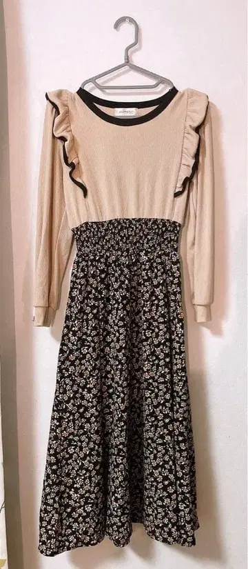 도킹 원피스 롱 원피스 겨울 의류 소매 프릴 긴팔