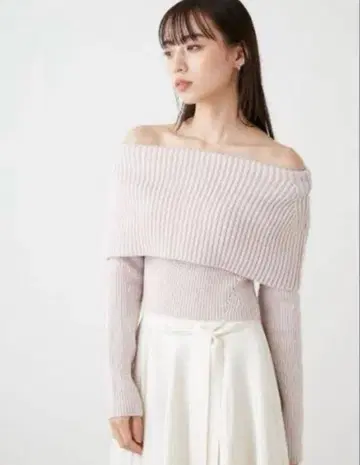 SNIDEL 접이식 오프숄더 니트 스웨터