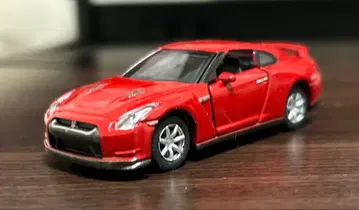 토미카 리미티드 닛산 스카이라인 GT-R 아카