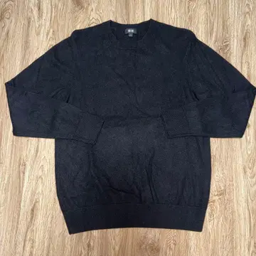 유니클로 캐시미어 크루넥 니트