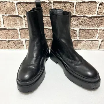 ZARA 통굽 사이드 고어 부츠 37 블랙 청키 밑창