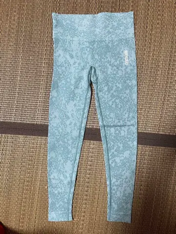 짐샤크 심리스 레깅스 XS 터콰이즈 레오파드 무늬
