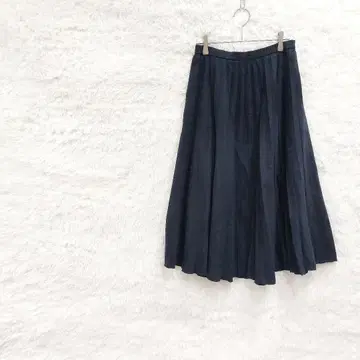 레리안 총 플리츠 스커트 네이비 L 루즈핏 가을/겨울 오피스 출퇴근