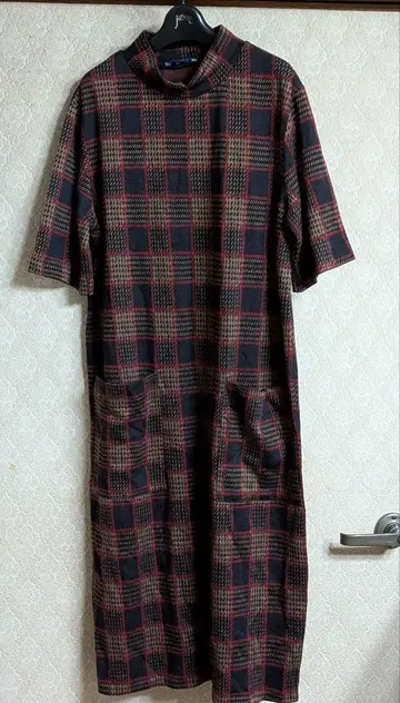 ZARA 체크 무늬 원피스 L 사이즈