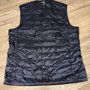 유니클로 울트라 라이트 다운 베스트