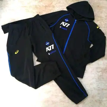 아식스 맨투맨 셋업