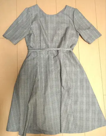 새상품급 로페피크닉 원피스 체크 38사이즈