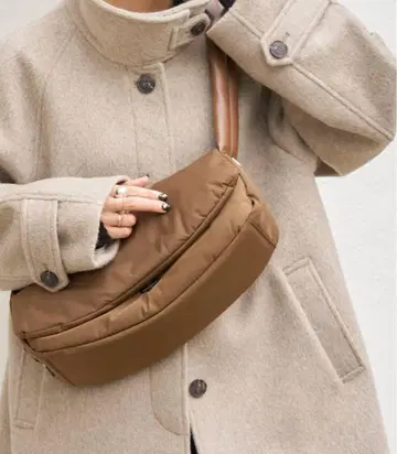 노마디스 LUCK 숄더백 브라운