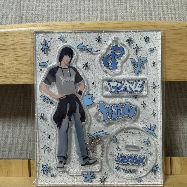 플레이브 예준 카쿠렌보 아크릴스탠드 미개봉