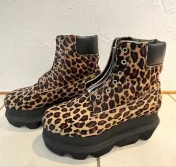 sacai 레오파드 센터 지퍼 부츠