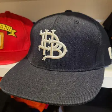 더블 하드 x 유폰 x 스냅백 캡