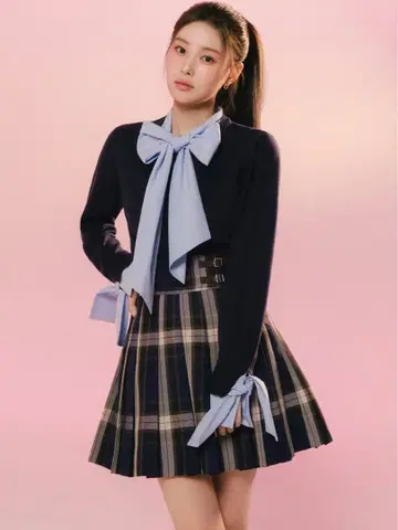 스나이델 보타이 도킹 니트 풀오버