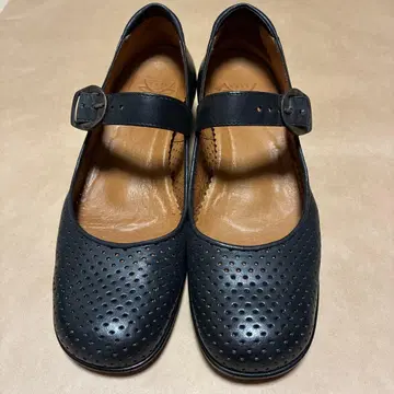 아르카 로우힐 펌프스