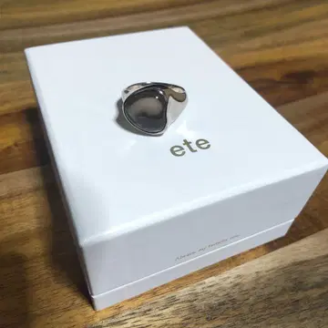 ete 리퀴드 로우 스모키 쿼츠 반지