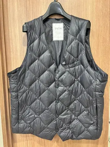 TAION 시티 라인 이너 다운 베스트 블랙 스냅 버튼