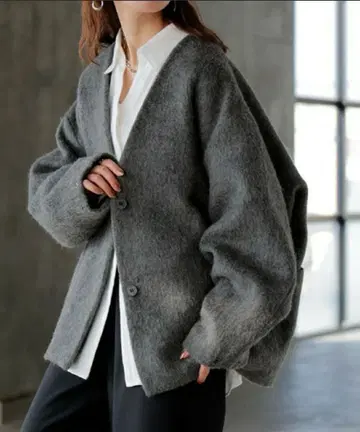 HUG.U 샤기 돌먼 슬리브 코트