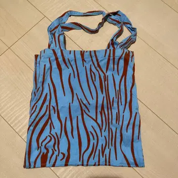 BEAUTY&YOUTH 스트라이프 포켓터블 토트백 새상품급