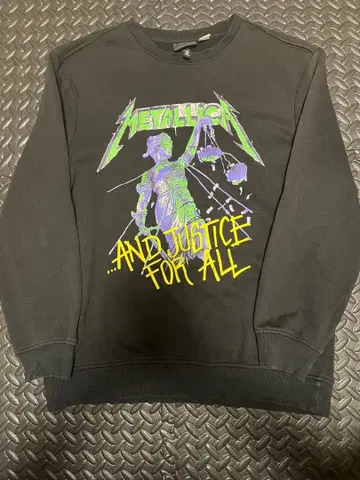 Metallica 그래픽 맨투맨 M 사이즈