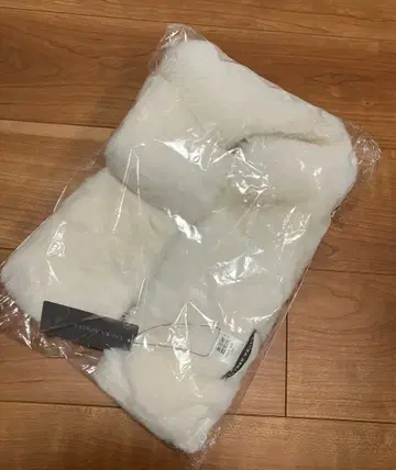 LAURA ASHLEY 로라 애슐리 머플러